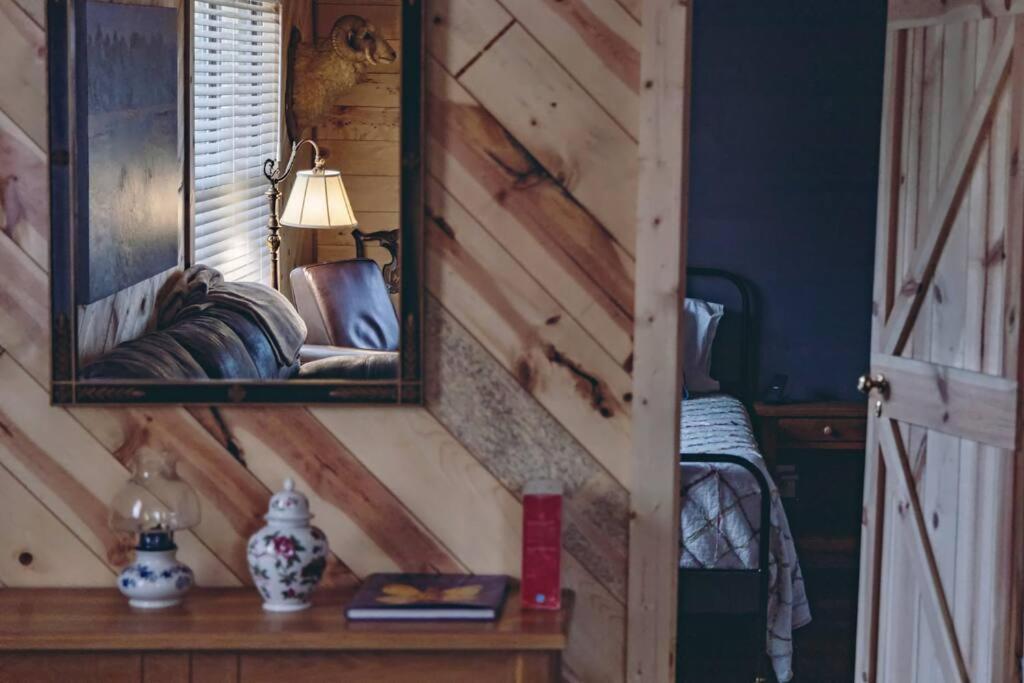 Hideaway Cabin Near Mammoth Springs, Ark Екстериор снимка